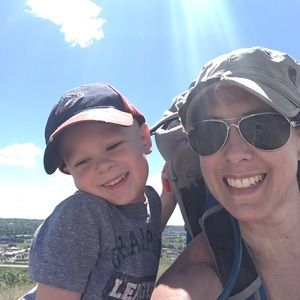 Meet your Posher, Debi